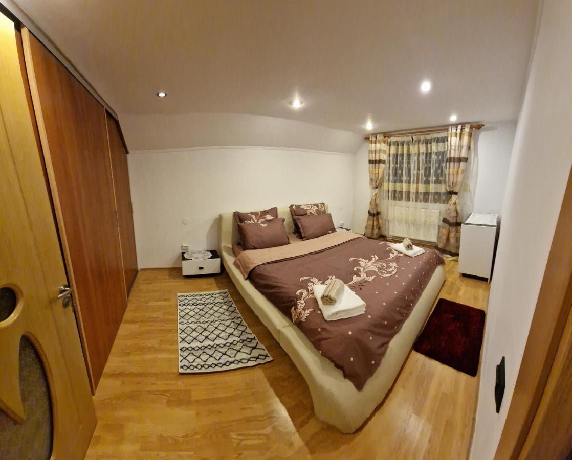 Ciprians' Home ซาเชเล ภายนอก รูปภาพ